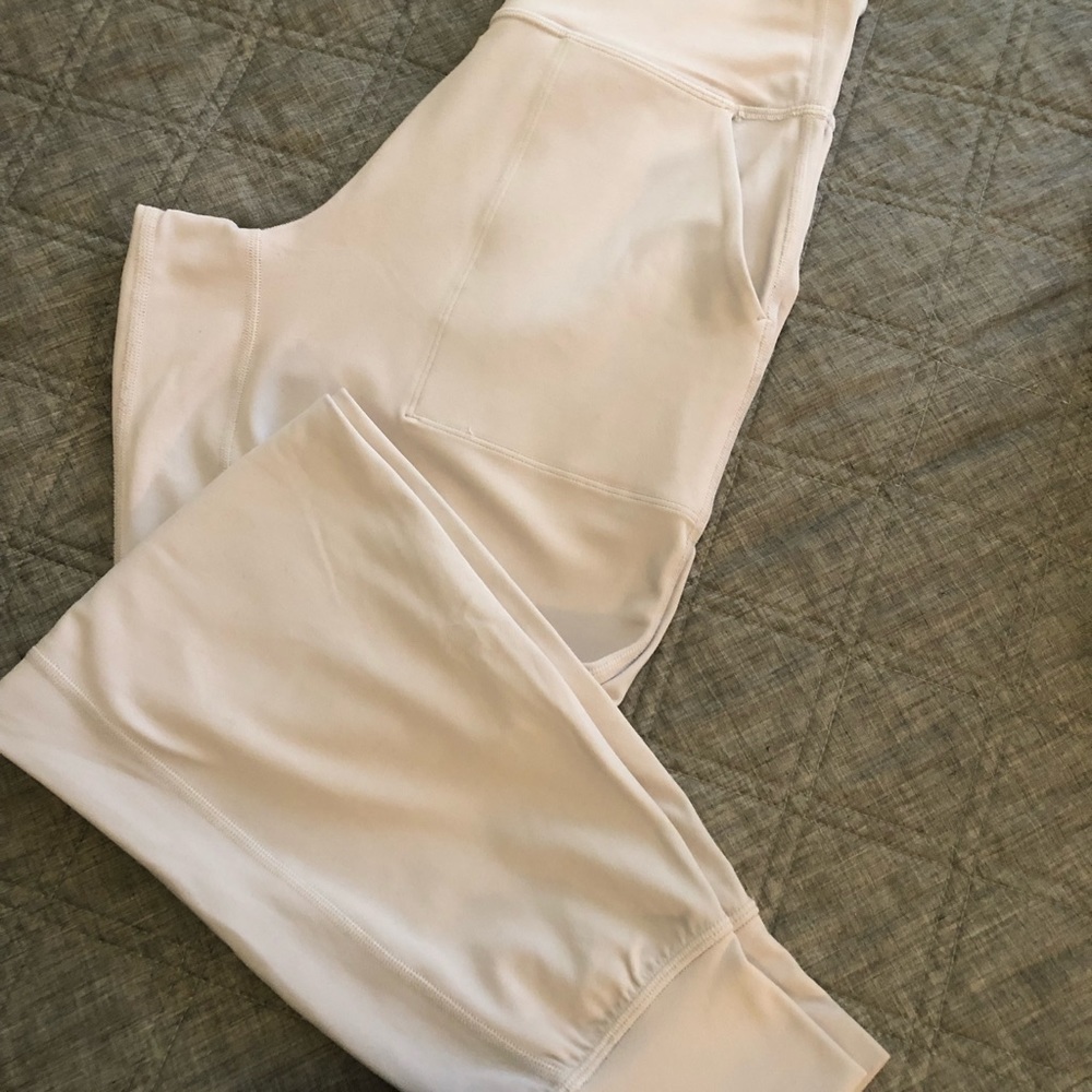 LuluLemon jogger style, great condition.